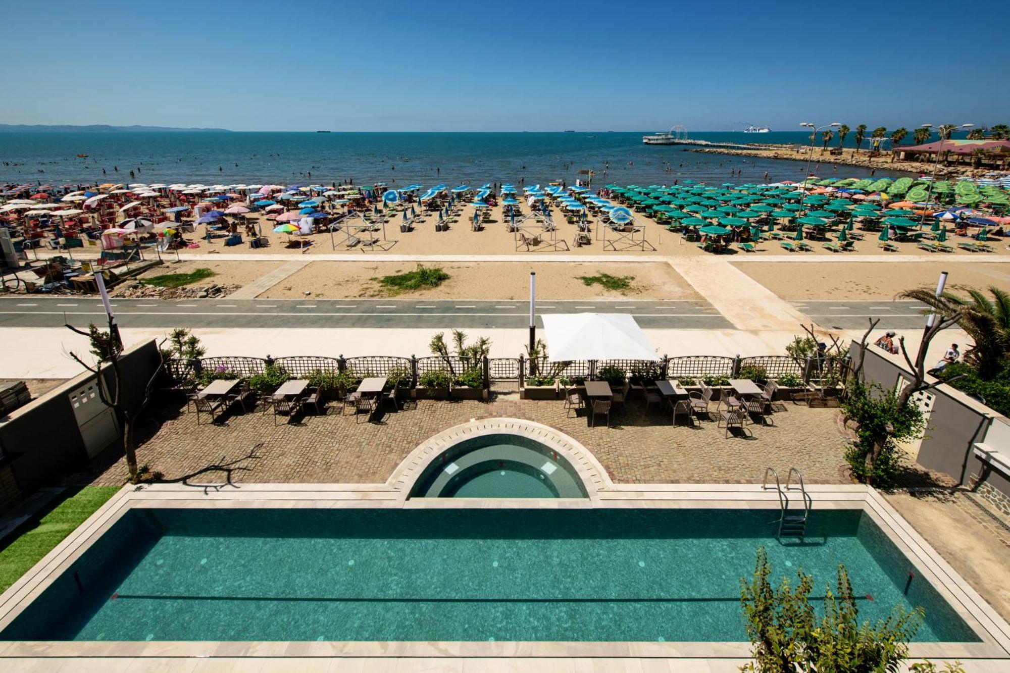 Hotel Vila 11 Durrës Exterior foto
